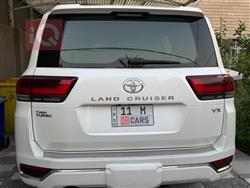 تۆیۆتا لاند کروزەر